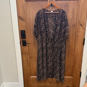 Leopard Print Short Sleeve Swim Cover - Tan & Black